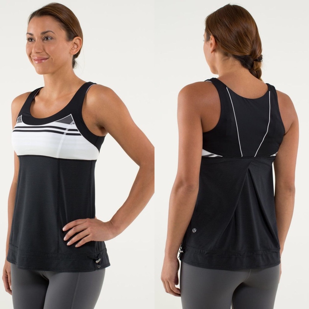 Lululemon Ta Ta Topper tank top size 4
